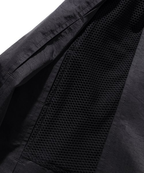 MASSNOUN(マスノウン)の「ストレインメッシュアップインバーテッドジャケットMFTJK003-BK(ナイロンジャケット・レディース・その他・LARGE/MEDIUM)」の4枚目の写真