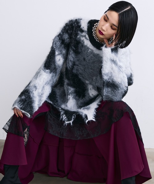 MONOe（モノエ）の「ニュアンス柄ダメージシャギーオーバーニット/ユニセックス（ニット/セーター・レディース・ブラック/レッド/グリーン・FREE）」の13枚目の写真