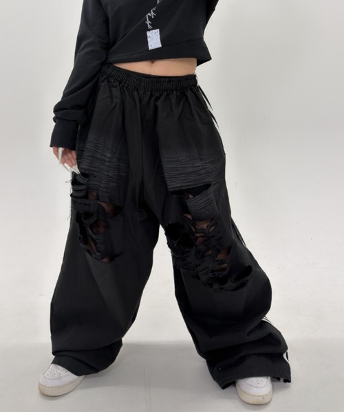 .KOM(ドットコム)の「A'GEM/9 × .kom 『.KOM/ドットケーオーエム』Destroy Track Pants/デストロイトラックパンツ(スウェットパンツ・レディース・ブラック/ブラウン・FREE)」の10枚目の写真