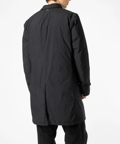 HERNO(ヘルノ)の「HERNO 2 LAYER PROMETEO BALMACAAN DOWN COAT ヘルノ 2レイヤー プロメテオ ステンカラー ダウンコート(ダウンジャケット/コート・メンズ・ブラック・50/46)」の6枚目の写真