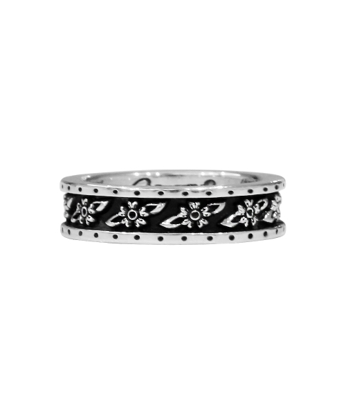 ANONYMOUS ARTISAN(アノニマスアルティザン)の「Oldschool Flower Band Ring(リング・レディース・その他・12号/13号/14号/15号/16号/17号/18号/19号/20号/21号/27号/28/30/22号/29号/23号/24号/25号/26号)」の4枚目の写真