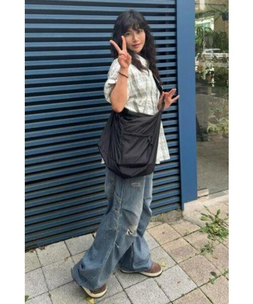KANEITEI(カネイテイ)の「LIGHTWEIGHT MESSENGER BAG (BLACK) / RECYCLED(メッセンジャーバッグ・レディース・その他・MEDIUM)」の8枚目の写真
