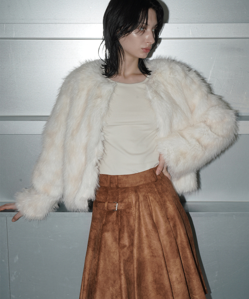 Faux Fox Fur Short Jacket Ivory（ムートンコート）｜320SHOWROOM