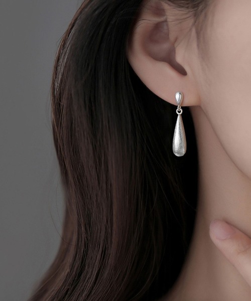 yu-ka(ユーカ)の「YU-KA:ドロップピアス drop pierce(ピアス(両耳用)・レディース・シルバー・FREE)」の1枚目の写真