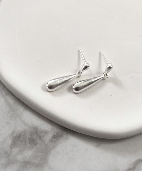 yu-ka(ユーカ)の「YU-KA:ドロップピアス drop pierce(ピアス(両耳用)・レディース・シルバー・FREE)」の3枚目の写真