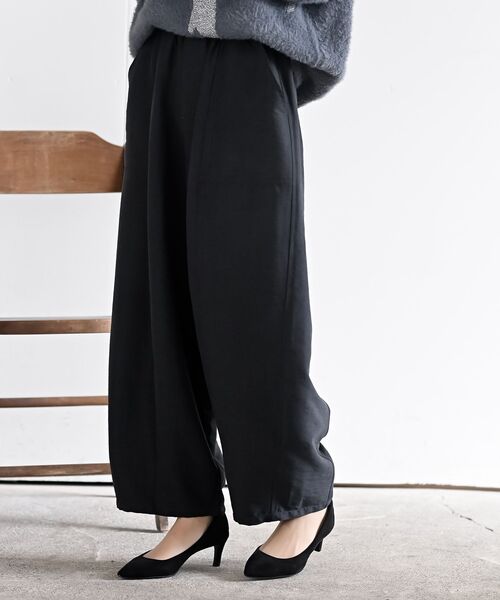 rps（アールピーエス）の「ピーチ起毛コクーンパンツ（その他パンツ・レディース・モカ/チャコールグレー/ブラック・フリー）」の2枚目の写真