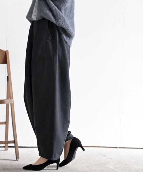 rps（アールピーエス）の「ピーチ起毛コクーンパンツ（その他パンツ・レディース・モカ/チャコールグレー/ブラック・フリー）」の9枚目の写真