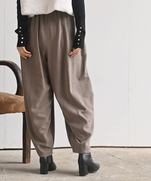 rps（アールピーエス）の「ピーチ起毛コクーンパンツ（その他パンツ・レディース・モカ/チャコールグレー/ブラック・フリー）」の20枚目の写真