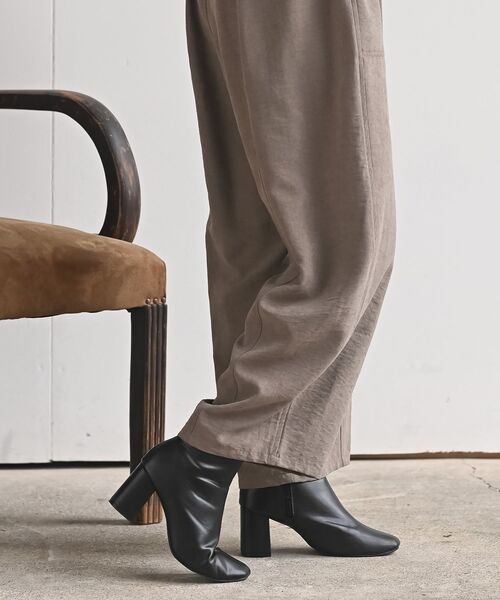 rps（アールピーエス）の「ピーチ起毛コクーンパンツ（その他パンツ・レディース・モカ/チャコールグレー/ブラック・フリー）」の21枚目の写真