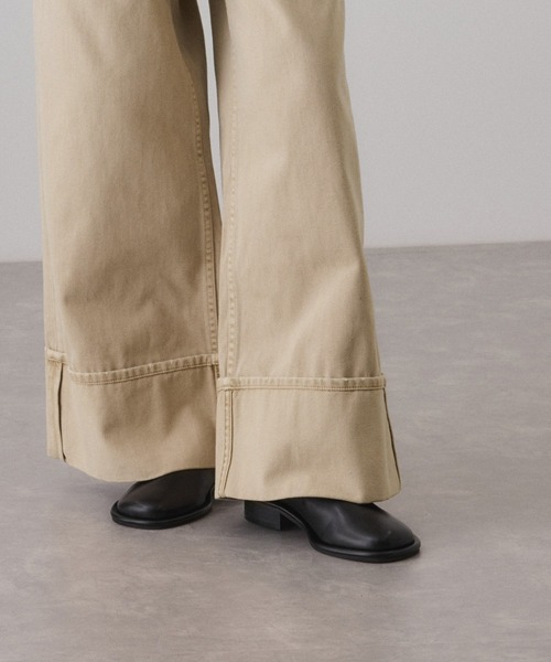 ADAM ET ROPE'(アダムエロペ)の「ターンナップアジャストデニム(デニムパンツ・レディース・ブルー/ベージュ・36/38)」の17枚目の写真