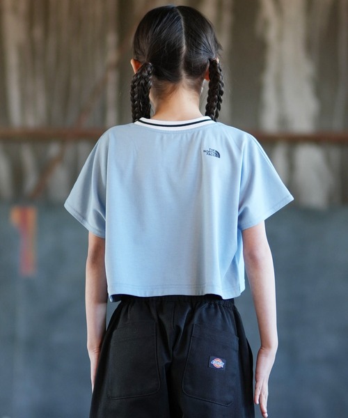 THE NORTH FACE(ザノースフェイス)の「THE NORTH FACE ザ・ノース・フェイス ワイドシルエット ショート Tシャツ NTJ32603(Tシャツ/カットソー・キッズ・オフホワイト/グレー×サックスブルー/ブラック・160cm/150cm/140cm/130cm)」の19枚目の写真