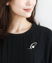 MK MICHEL KLEIN（エムケーミッシェルクラン）の「リーフモチーフブローチ（ブローチ/コサージュ）」