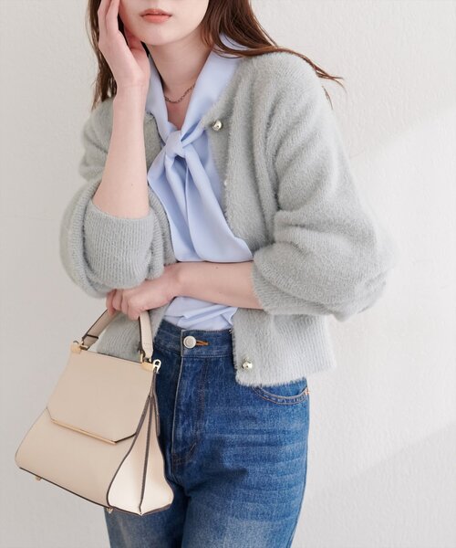 natural couture（ナチュラルクチュール）の「ころりん釦クルーネックシャギーカーディガン（カーディガン/ボレロ・レディース・ネイビー/ピンク/アイボリー/グレイッシュベージュ/サックスブルー/チャコールグレー・FREE）」の17枚目の写真