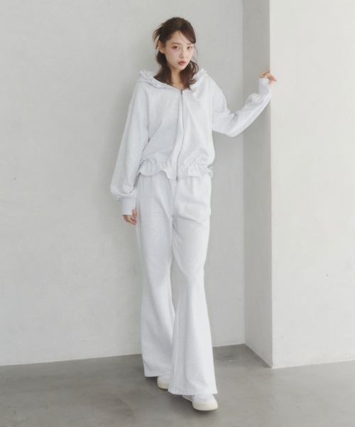 Lallana(ララーナ)の「Lame coco frill straight sweatpants/ラメココフリルストレートスウェットパンツ(その他パンツ・レディース・グレー/ブラック・SMALL/FREE)」の14枚目の写真