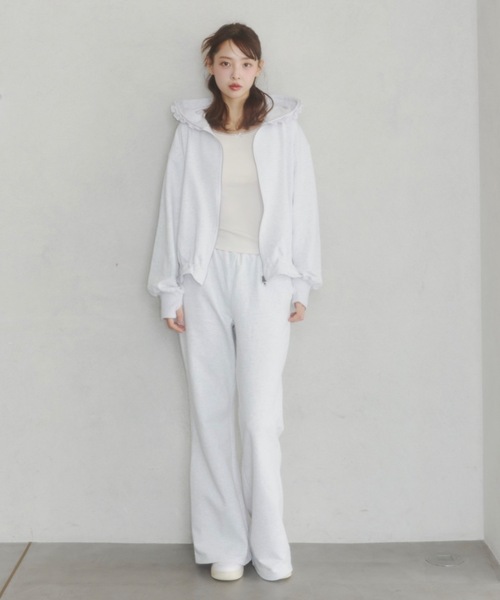 Lallana(ララーナ)の「Lame coco frill straight sweatpants/ラメココフリルストレートスウェットパンツ(その他パンツ・レディース・グレー/ブラック・SMALL/FREE)」の15枚目の写真