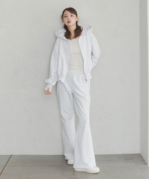 Lallana(ララーナ)の「Lame coco frill straight sweatpants/ラメココフリルストレートスウェットパンツ(その他パンツ・レディース・グレー/ブラック・SMALL/FREE)」の13枚目の写真