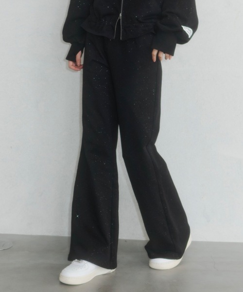 Lallana(ララーナ)の「Lame coco frill straight sweatpants/ラメココフリルストレートスウェットパンツ(その他パンツ・レディース・グレー/ブラック・SMALL/FREE)」の8枚目の写真