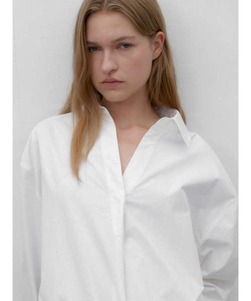 ATELIER NAIN（アトリエナイン）の「SOLID LOOSE FIT TUCK SHIRT(BL-4357)（シャツ/ブラウス・レディース・アイボリー・FREE）」の3枚目の写真