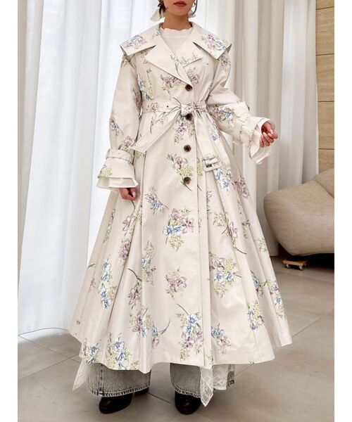 dazzlin(ダズリン)の「ビッグカラーフリルスリーブトレンチコート(トレンチコート・レディース・ピンク/ベージュ・FREE)」の2枚目の写真