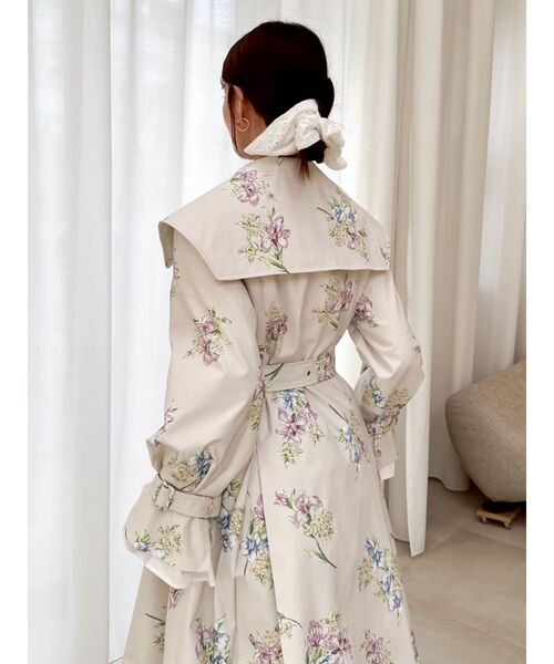 dazzlin(ダズリン)の「ビッグカラーフリルスリーブトレンチコート(トレンチコート・レディース・ピンク/ベージュ・FREE)」の12枚目の写真