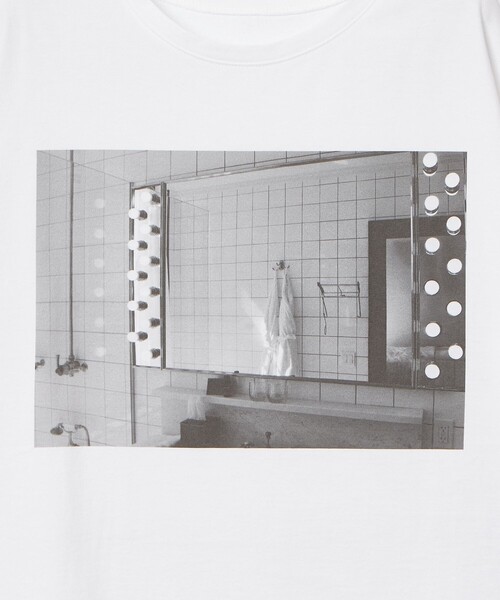 ANAYI(アナイ)の「コットン天竺フォトプリントTシャツ(Tシャツ/カットソー・レディース・クリーム/ホワイト/ライトホワイト・36/38)」の4枚目の写真