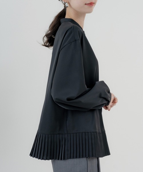 refinedworks（リファインドワークス）の「【refinedworks】裾プリーツ が印象的な バンドカラーブラウス！（シャツ/ブラウス・レディース・ホワイト/ブラック・FREE）」の9枚目の写真