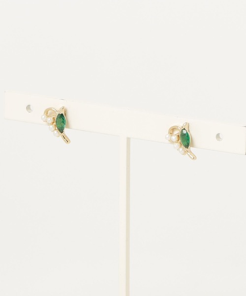 Zoule(ゾーラ)の「Zoule ゾーラ:FLOWER LETTER SERIES jewel flower letter1 花言葉 チューリップ スズラン ピアス(ピアス(両耳用)・レディース・レッド/ホワイト・FREE)」の7枚目の写真