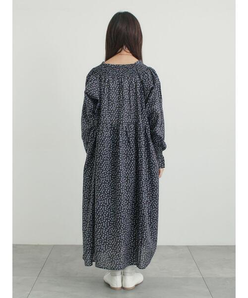 Samansa Mos2（サマンサ モスモス）の「花柄シャーリングワンピース（ワンピース・レディース・ブラック/カーキ/イエロー・M/S）」の13枚目の写真