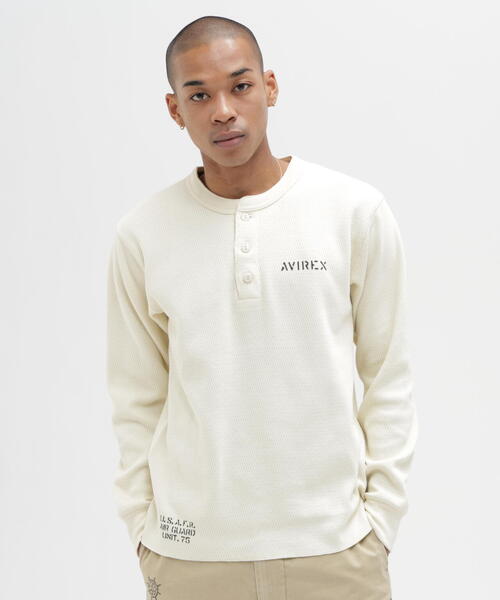 AVIREX（アヴィレックス）の「《WEB&DEPOT限定》STENCIL HONEYCOMB HENRY NECK L/S T-SHIRT/ ステンシル ハニカム ヘンリーネック 長袖Tシャツ / AVIREX / アヴィレックス（Tシャツ/カットソー・メンズ・ブラック/ホワイト系2/オリーブ系・L/2XL/XL/M）」の12枚目の写真