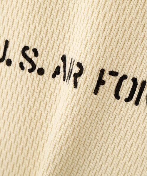 AVIREX(アヴィレックス)の「《WEB&DEPOT限定》STENCIL HONEYCOMB HENLEY NECK L/S T-SHIRT/ ステンシル ハニカム ヘンリーネック 長袖Tシャツ / AVIREX / アヴィレックス(Tシャツ/カットソー・メンズ・ブラック/ホワイト系2/オリーブ系・L/2XL/XL/M)」の22枚目の写真