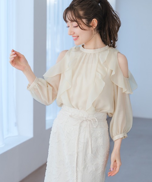 【美品】MIU MIU シフォンシャツ サーモンピンク 36 トップス フリル セール】2026春夏新作 オープンショルダーフリルブラウス（シャツ