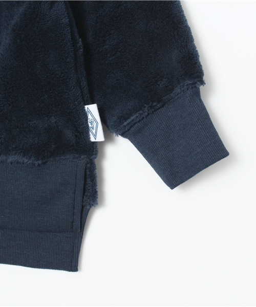 CIAOPANIC TYPY(チャオパニックティピー)の「シャギーフリースVネックプルオーバー(スウェット・キッズ・オリーブ/アイボリー/ネイビー・125/105/135/115/95)」の7枚目の写真