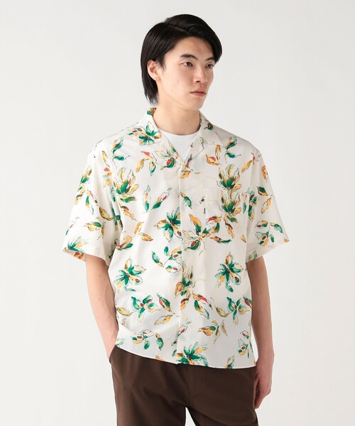 BEAMS HEART(ビームスハート)の「プリント オープンカラー シャツ(シャツ/ブラウス・メンズ・レッド系その他7/ホワイト系その他2/ホワイト/ダークブラウン/ネイビー・SMALL/MEDIUM/LARGE)」の3枚目の写真