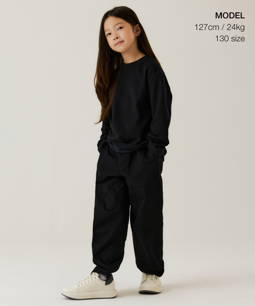 MUSINSA STANDARD KIDS（ムシンサスタンダードキッズ）の「裏起毛レギュラーフィットチノパンツ[ブラック]（その他パンツ・レディース・その他・100/110/120/130/140/150/160）」の2枚目の写真