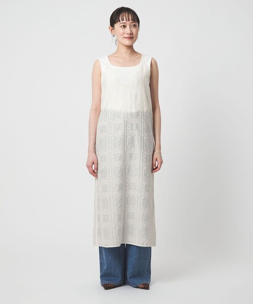 green label relaxing（グリーンレーベルリラクシング）の「シアー クロス ステッチ ワンピース（ワンピース・レディース・オフホワイト/ブラック・FREE）」の12枚目の写真