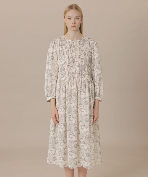 MACKINTOSH LONDON（マッキントッシュ ロンドン）の「【婦人画報4月号掲載】【BIBURY FLOWER】エッチングバイブリーワンピース（ワンピース・レディース・ホワイト系その他・38/40）」の5枚目の写真