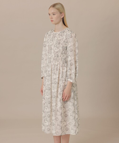 MACKINTOSH LONDON（マッキントッシュ ロンドン）の「【婦人画報4月号掲載】【BIBURY FLOWER】エッチングバイブリーワンピース（ワンピース・レディース・ホワイト系その他・38/40）」の6枚目の写真