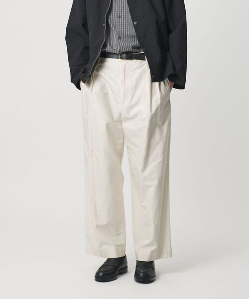 BEAUTY&YOUTH UNITED ARROWS(ビューティーアンドユースユナイテッドアローズ)の「GIZA モールスキン 2タック パンツ NO.10(その他パンツ・メンズ・オフホワイト/ブラック・M/L/S/XL)」の1枚目の写真