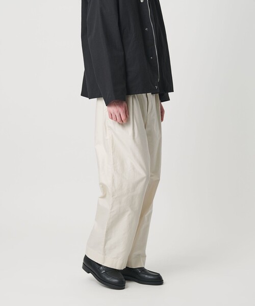 BEAUTY&YOUTH UNITED ARROWS(ビューティーアンドユースユナイテッドアローズ)の「GIZA モールスキン 2タック パンツ NO.10(その他パンツ・メンズ・オフホワイト/ブラック・M/L/S/XL)」の22枚目の写真
