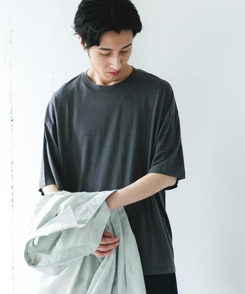 URBAN RESEARCH DOORS（アーバンリサーチドアーズ）の「PURE WOOL クルーネックショートスリーブTシャツ（Tシャツ/カットソー・メンズ・グレー/ブラック・MEDIUM/LARGE）」の5枚目の写真
