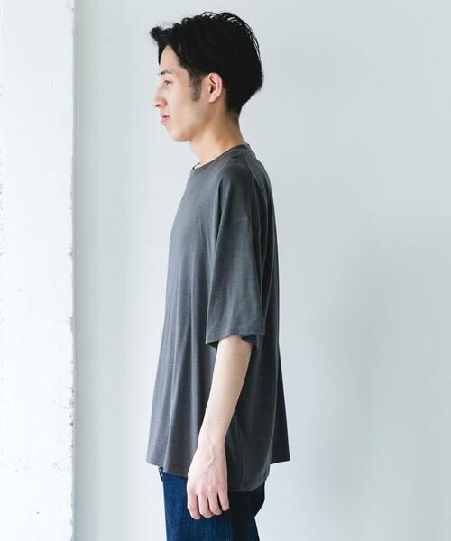 URBAN RESEARCH DOORS（アーバンリサーチドアーズ）の「PURE WOOL クルーネックショートスリーブTシャツ（Tシャツ/カットソー・メンズ・グレー/ブラック・MEDIUM/LARGE）」の11枚目の写真