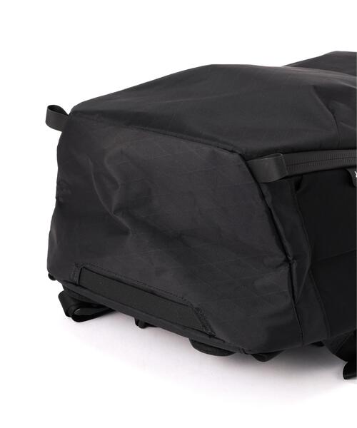 Aer(エアー)の「Aer(エアー)Travel Pack 4 35L X-Pac AER-29071(バックパック/リュック・メンズ・ブラック・F)」の21枚目の写真