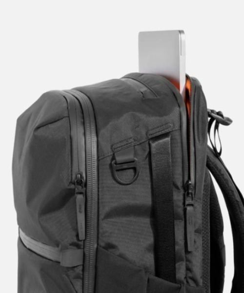 Aer（エアー）の「Aer（エアー）Travel Pack 4 35L X-Pac AER-29071（バックパック/リュック・メンズ・ブラック・F）」の6枚目の写真