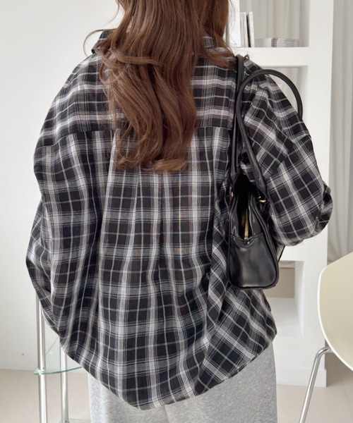 Ada.(エイダ)の「チェック柄 オーバーサイズ ロングスリーブ スキッパー シャツ(シャツ/ブラウス・レディース・ブラック/ホワイト・FREE)」の8枚目の写真