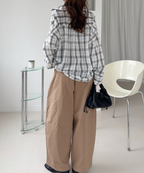 Ada.(エイダ)の「チェック柄 オーバーサイズ ロングスリーブ スキッパー シャツ(シャツ/ブラウス・レディース・ブラック/ホワイト・FREE)」の12枚目の写真