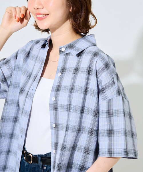 FREAK'S STORE(フリークスストア)の「限定展開 ポコポコ チェック 半袖 襟付き シャツ(シャツ/ブラウス・レディース・ブラウン/ネイビー/サックスブルー/オフホワイト・フリ-)」の4枚目の写真