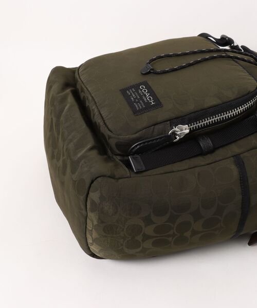COACH（コーチ）の「ローガン バックパック・シグネチャー ナイロン（バックパック/リュック・メンズ・グリーン系その他・ONE）」の8枚目の写真