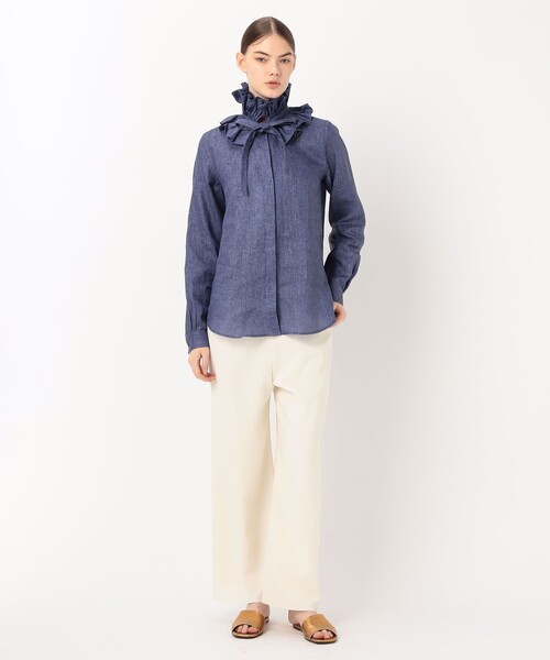 BOURRIENNE ParisX(ブリエンヌパリディス)の「BOURRIENNE PASTEL リネン ラッフルカラーシャツ(シャツ/ブラウス・レディース・ダークブルー・34)」の2枚目の写真