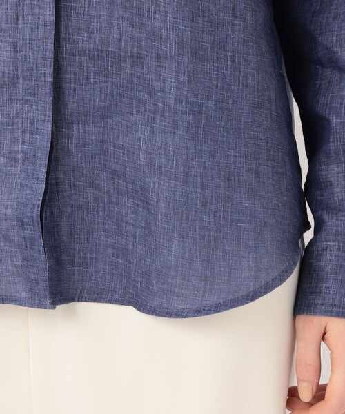 BOURRIENNE ParisX(ブリエンヌパリディス)の「BOURRIENNE PASTEL リネン ラッフルカラーシャツ(シャツ/ブラウス・レディース・ダークブルー・34)」の9枚目の写真