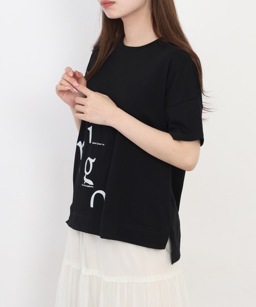 EGLANTINE(エグランティーヌ)の「EGLANTINE アシンメトリーロゴプリント半袖Tシャツ 日本製 ローズペトール(Tシャツ/カットソー・レディース・グレイッシュベージュ/サーモンピンク・38)」の6枚目の写真